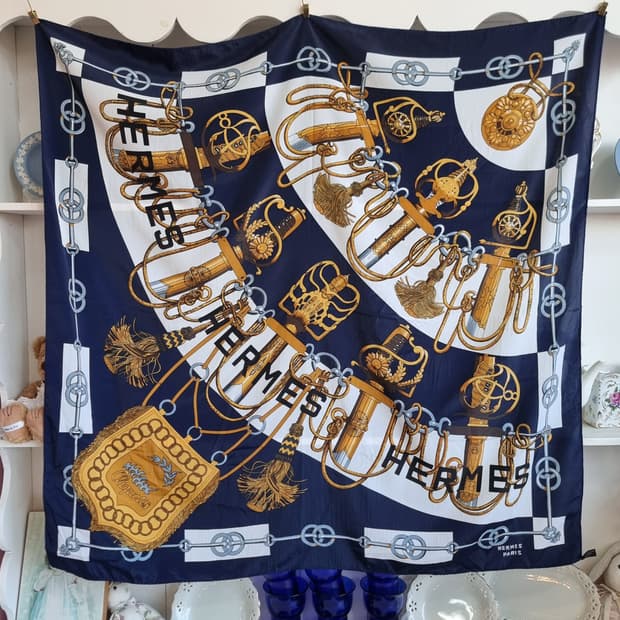 에르메스 스카프 네이비