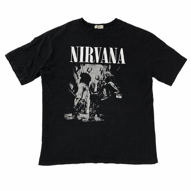 NIRVANA 티셔츠