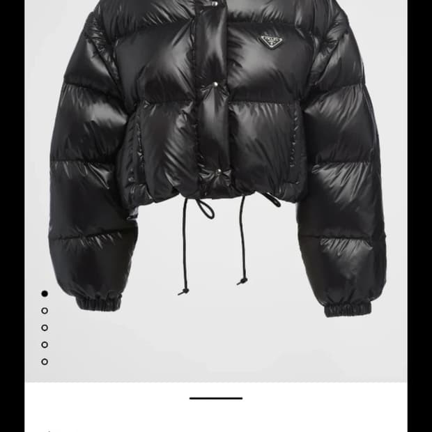 프라다 크롭 패딩 38사이즈