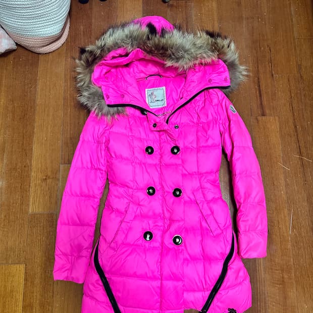 몽클레르 퍼 핑크 후드 패딩