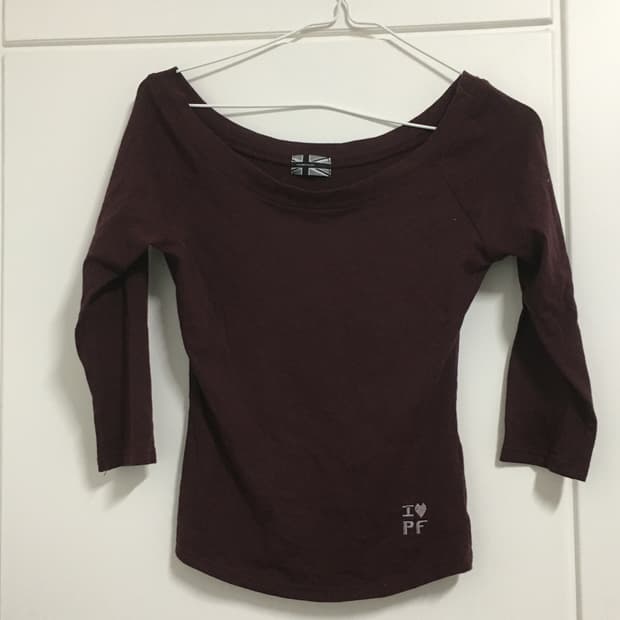 플노팔 Zed Off-Shoulder Long Sleeve Top