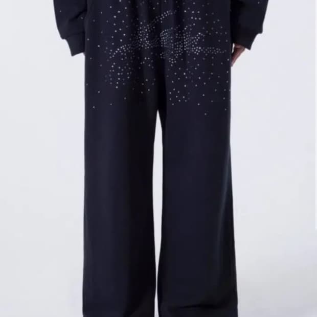 Leey CUBIC LOGO SWEAT PANTS 리 큐빅로고 스웻팬츠