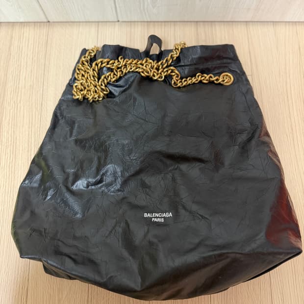 Balenciaga 크러쉬백 미디움