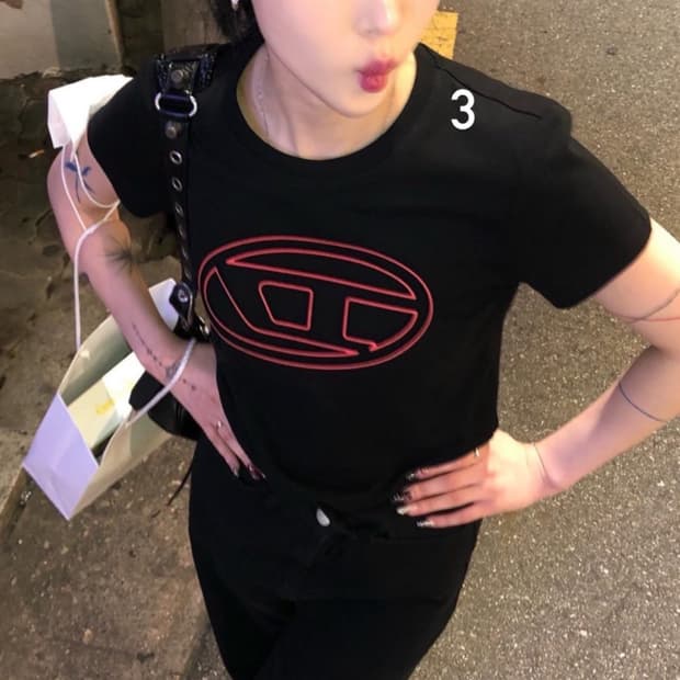 디젤 여자 반팔 