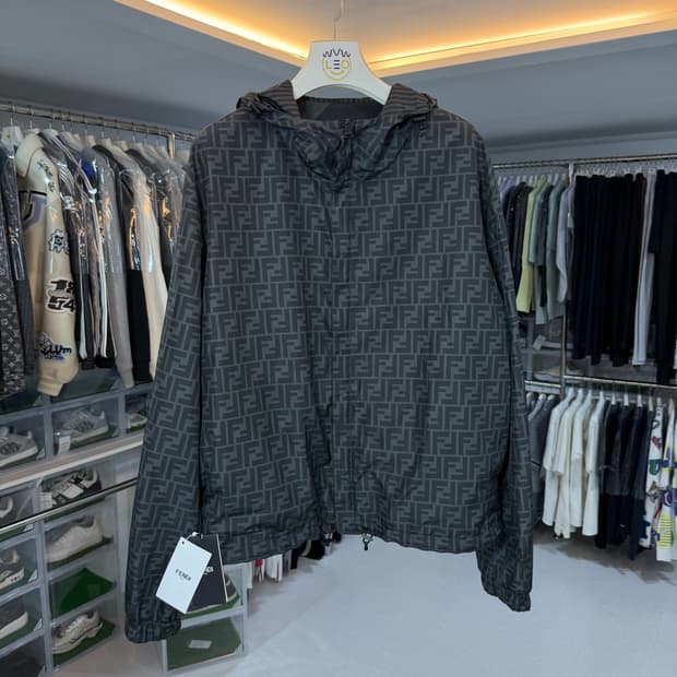 [리오브] 펜디 FF 리버서블 나일론 바람막이 자켓