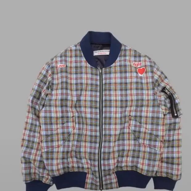 더뮤지엄비지터 love ma-1 L