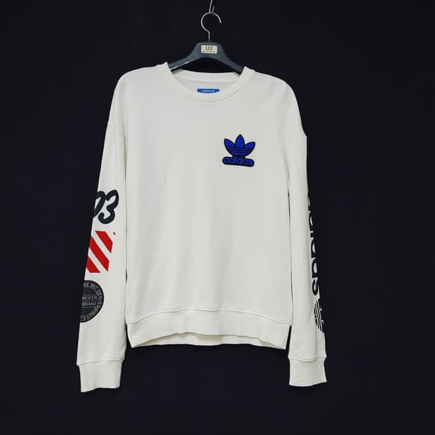 adidas 아디다스 양팔 프린팅 불꽃 맨투맨