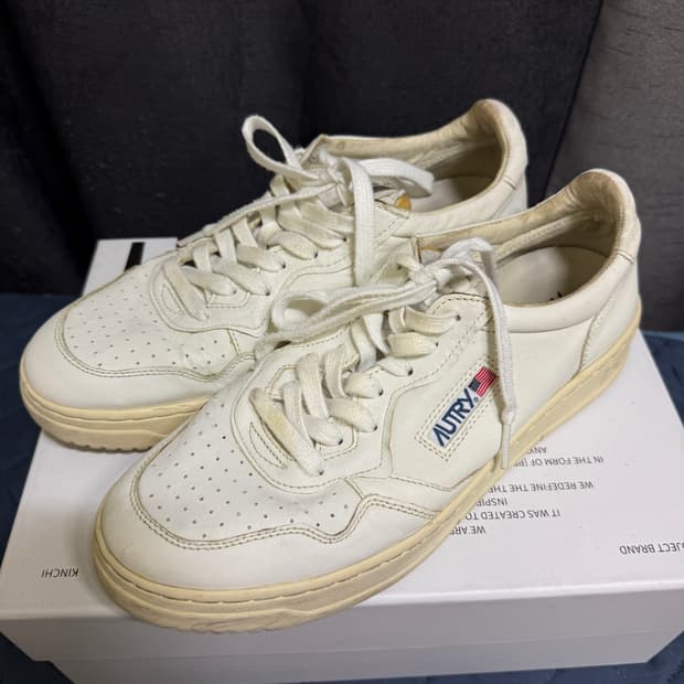 오트리 메달리스트 고트스킨 eu44