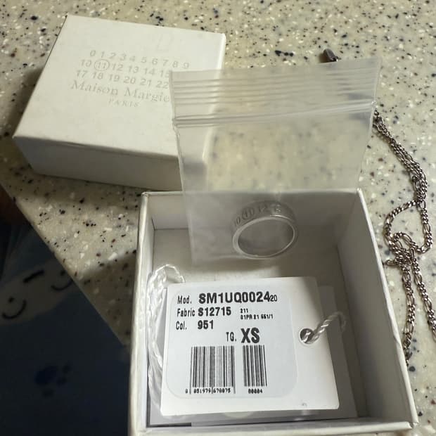 마르지엘라 넘버링 xs