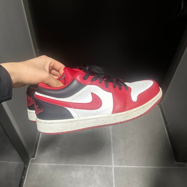 조던1 로우 짐레드블랙 275