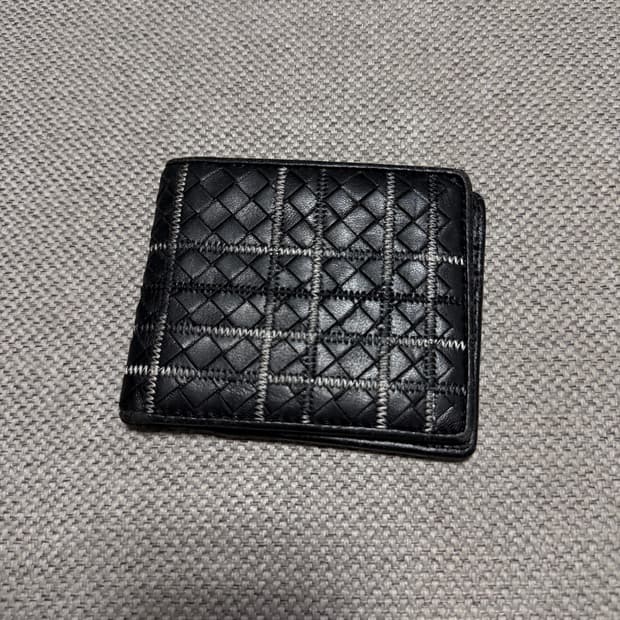 보테가 베네타 인트레치아토 위빙 반지갑