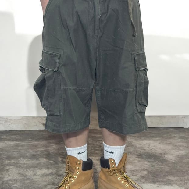 아베크롬비 3D 멀티 포켓 버뮤다 카고 팬츠