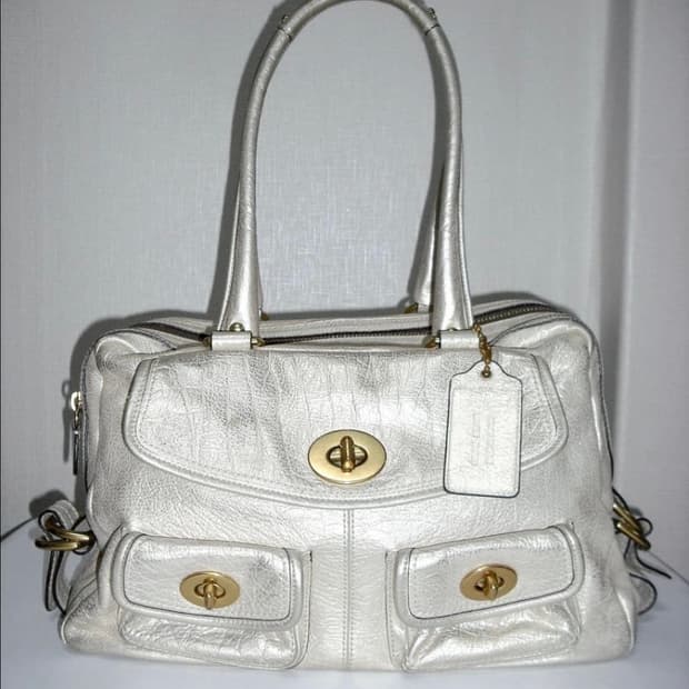 20s coach 코치 리미티드 숄더백 실버골드 화이트 턴락 토트백