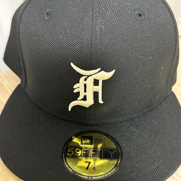 뉴에라 피어오브갓 피티드캡