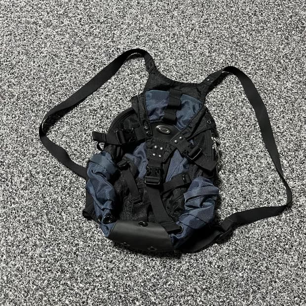 오클리 미니백팩 