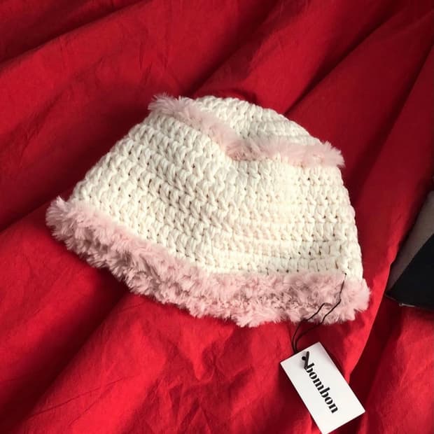 봄본 bombonknit 래빗햇 화이트 버킷햇