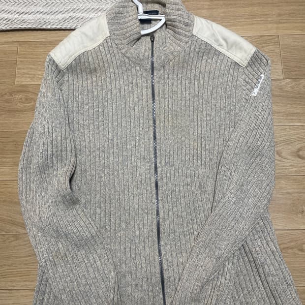 CK캘빈클라인 니트집업