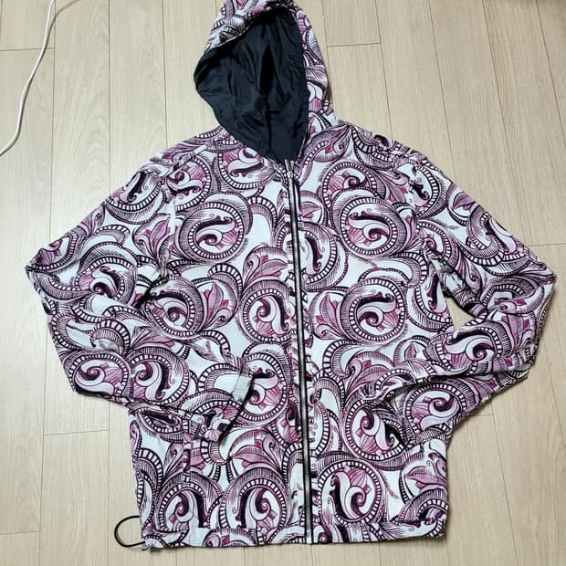 베르사체 리버시블 바람막이