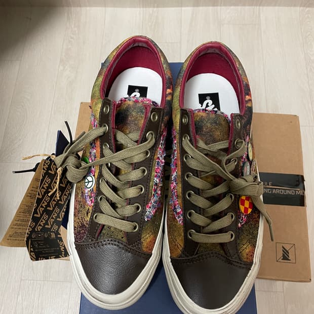 반스 프리미엄 올드스쿨 36 LX 수베니어 웜 브라운