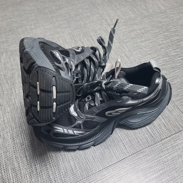 발렌시아가 6xl 43 스니커즈