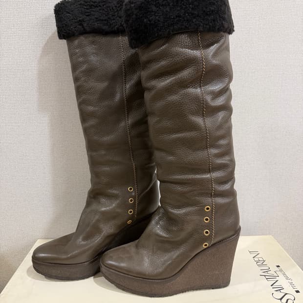 입생로랑 카키 레더 양털 롱부츠 