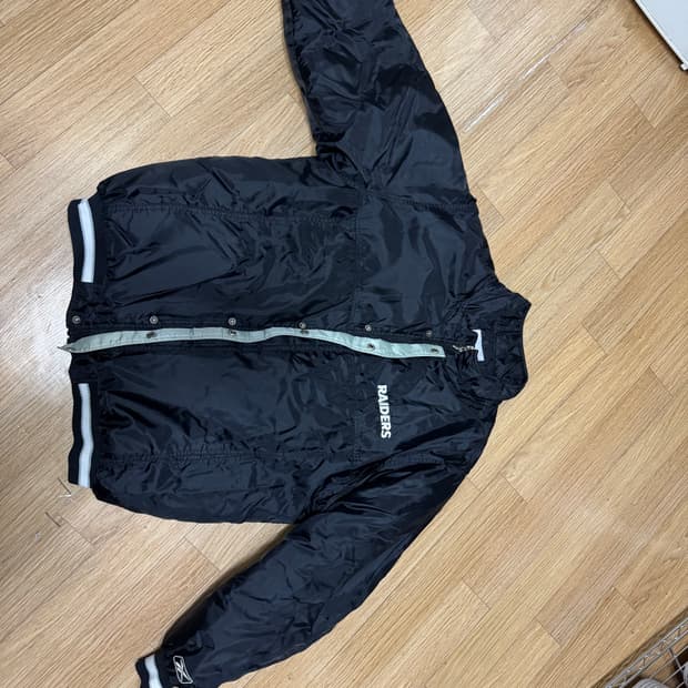 Reebok NFL Raiders 패딩 L (실사이즈 X-XXL)