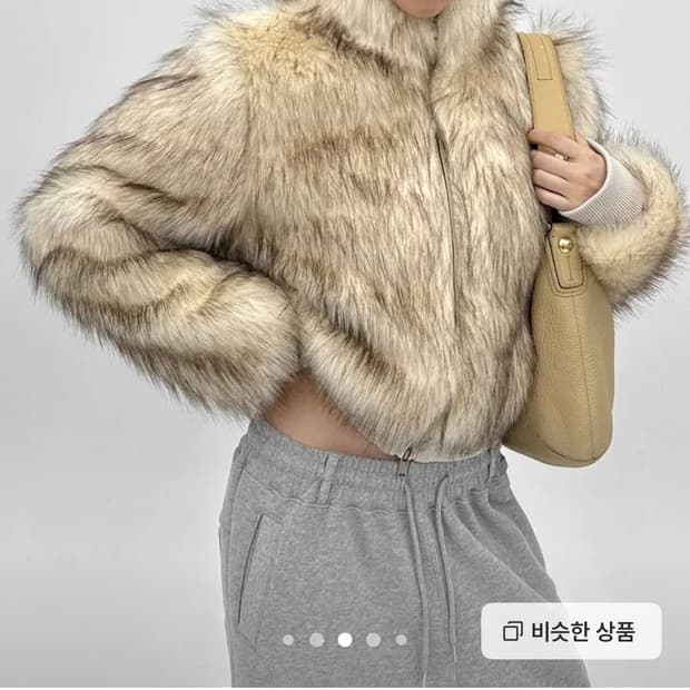 블랙업 하이넥 퍼