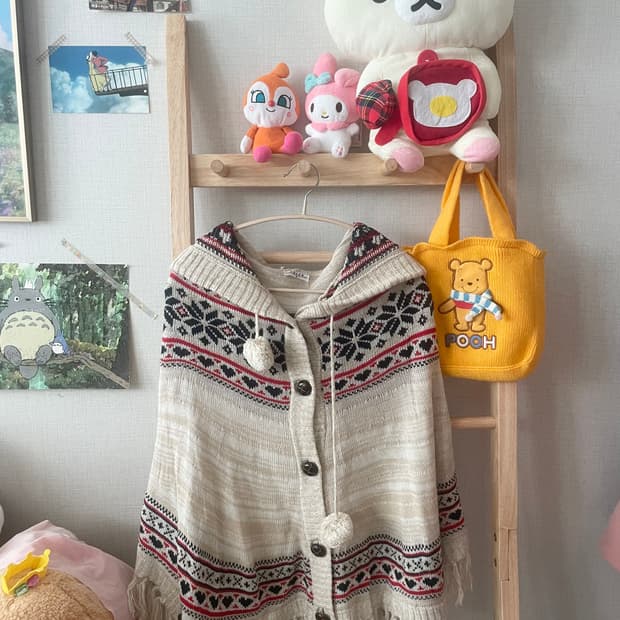 모리걸 빈티지 노르딕 후드 폼폼이 케이프❤️❄️
