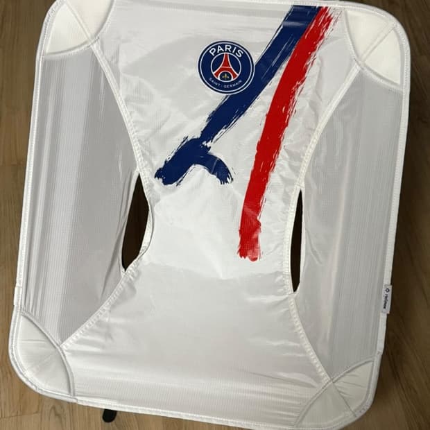 헬리녹스 체어 제로 파리 생제르망 에디션