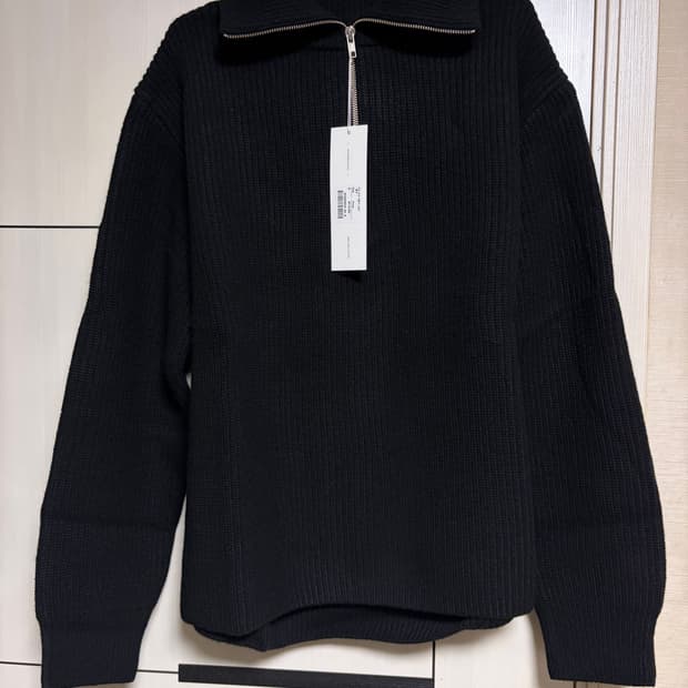 벨리에 하프집업 니트 블랙 M사이즈