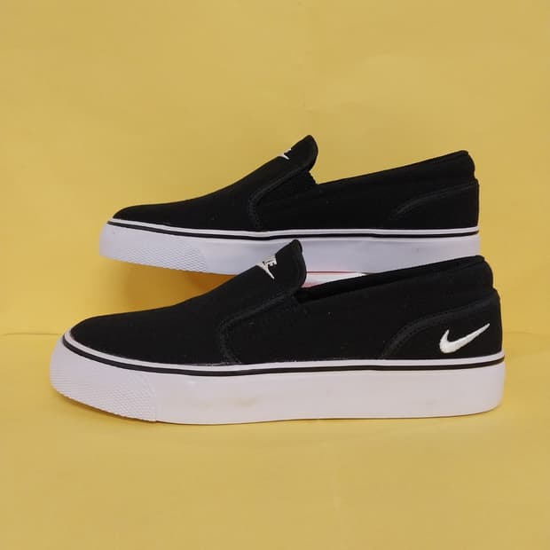 여성 나이키 토키 슬립온, 스니커즈, 캔버스 운동화 (230)