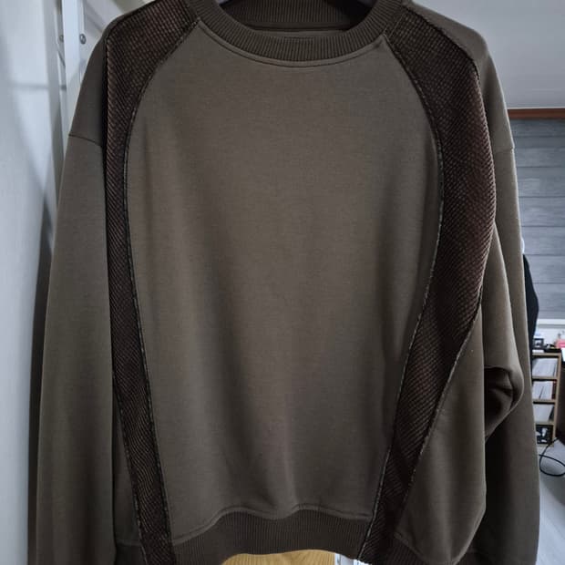 시스템옴므 맨투맨 105 브라운