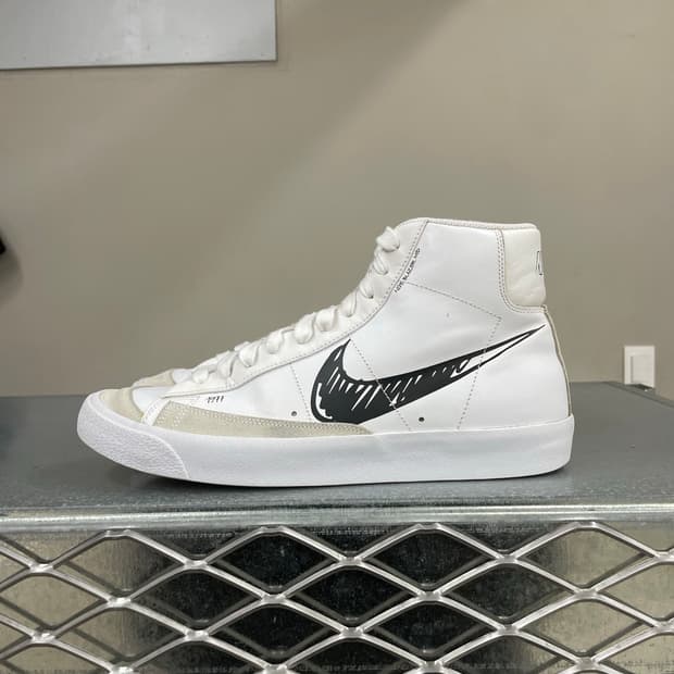 나이키 블레이저 미드 '77 스케치 화이트 블랙 285