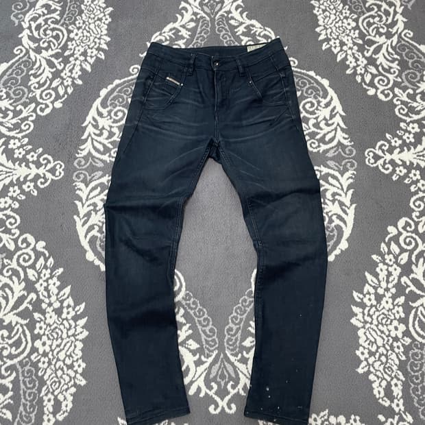 DIESEL Fayza 커브드 데님 0883E