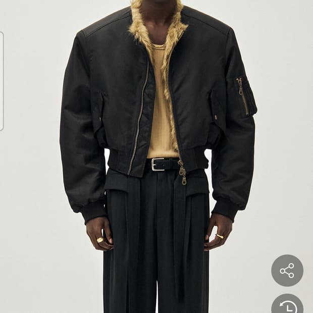 노이어 샤기 퍼 MA-1 블랙 48사이즈 입니다