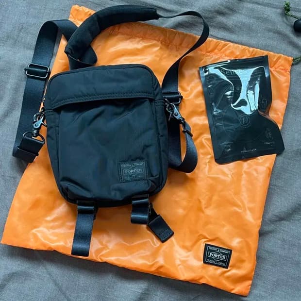 포터 센시즈 버티컬 숄더백 블랙