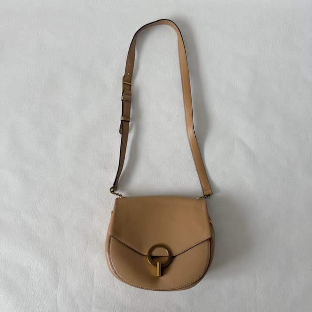 산드로(Sandro) 레더 크로스백