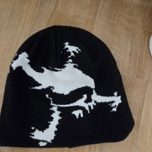 오클리 스컬 비니 