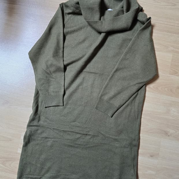 Lowrys farm 올리브 니트원피스 터틀넥 카울넥 보트넥 오프숄더