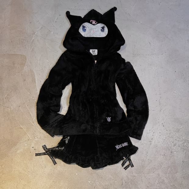 쿠로미 후리스 셋업