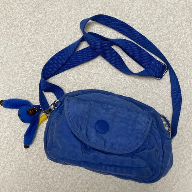 📍키플링 블루 크로스백