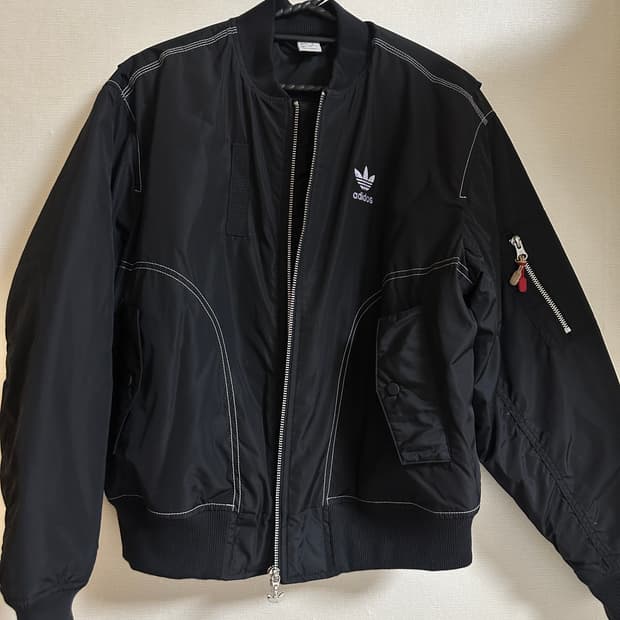 아디다스 스티치 여성 바시티 봄버자켓 s
