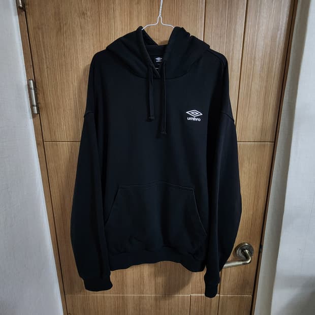(105)엄브로 후드티