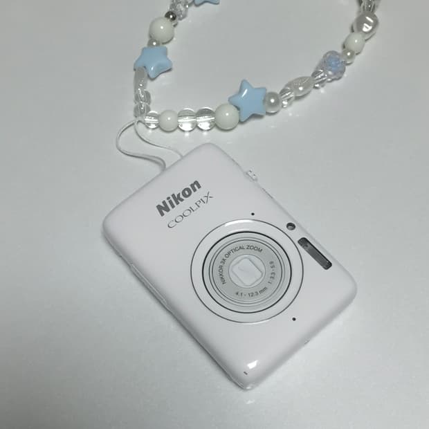 니콘 쿨픽스 s02