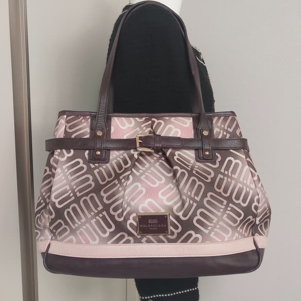 발렌시아가 00's 레더 숄더백 (금강)