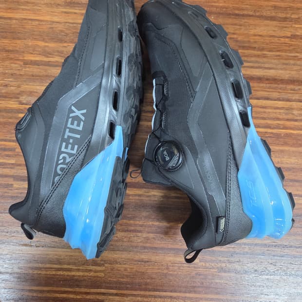 블랙야크 고어텍스 보아 다이얼 트레킹화 280