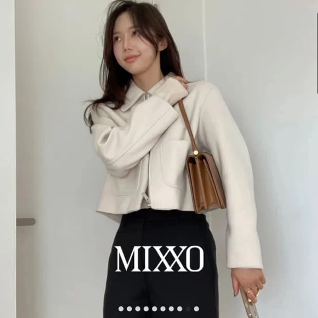 미쏘 스탠카라 자켓 아이보리 컬러