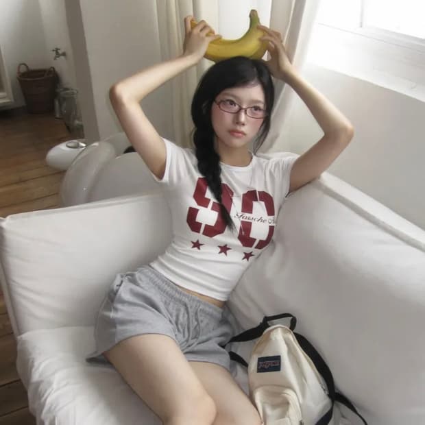 모디무드 90 별 슬림핏 반팔티