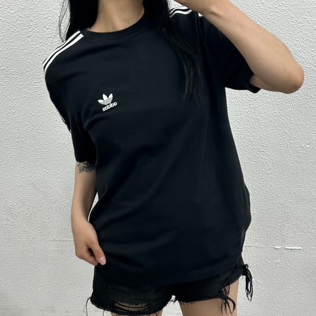 아디다스 화이트라인 락업 블랙 반팔 XL