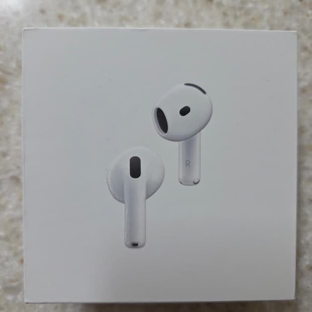 에어팟4세대 노캔 새상품 팝니다.